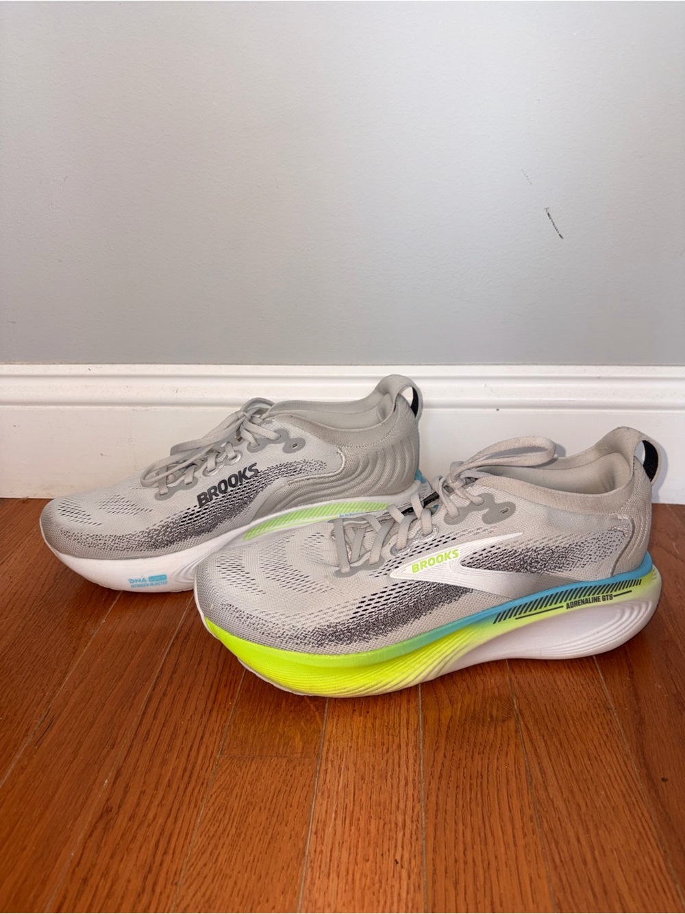Brooks Adrenaline GTS 25
